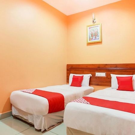 איפוה Bercam Times Inn Hotel מראה חיצוני תמונה