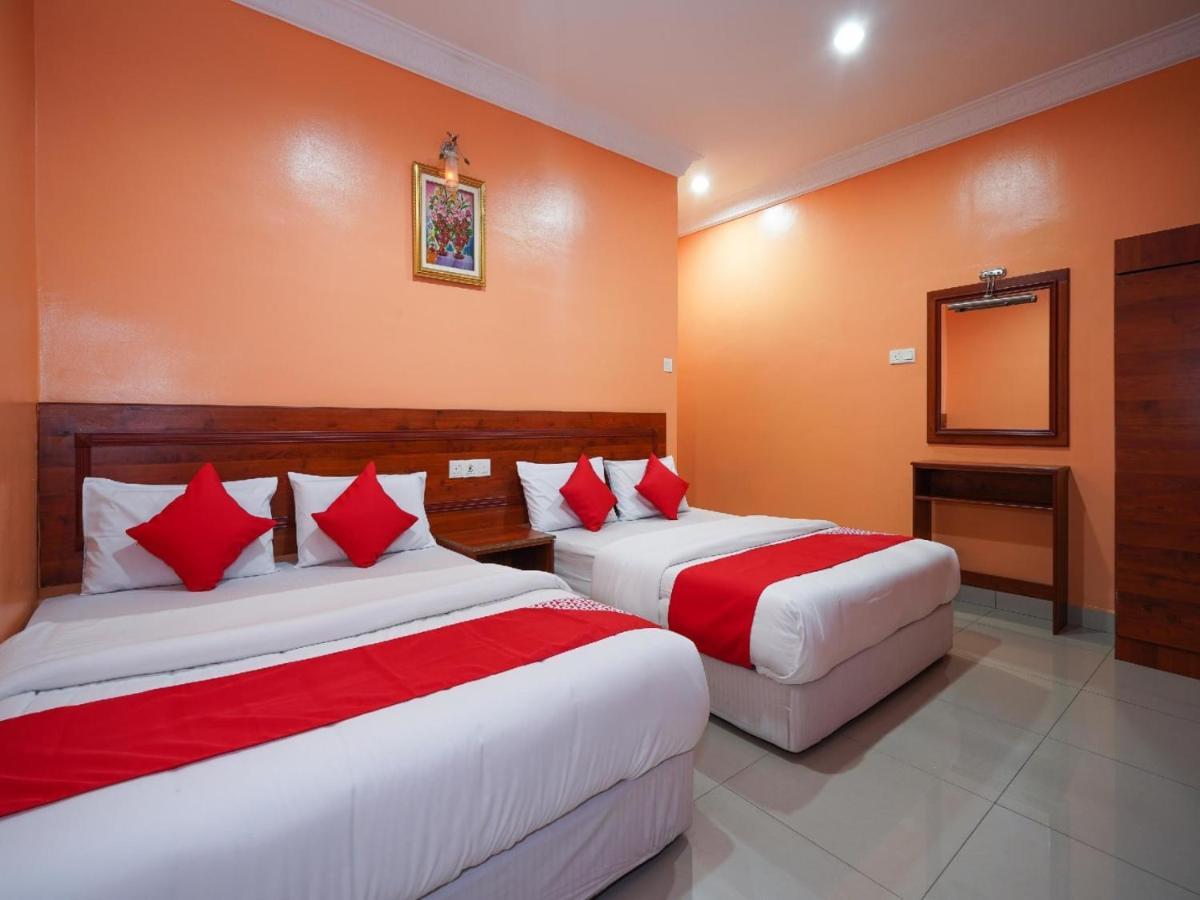 איפוה Bercam Times Inn Hotel מראה חיצוני תמונה