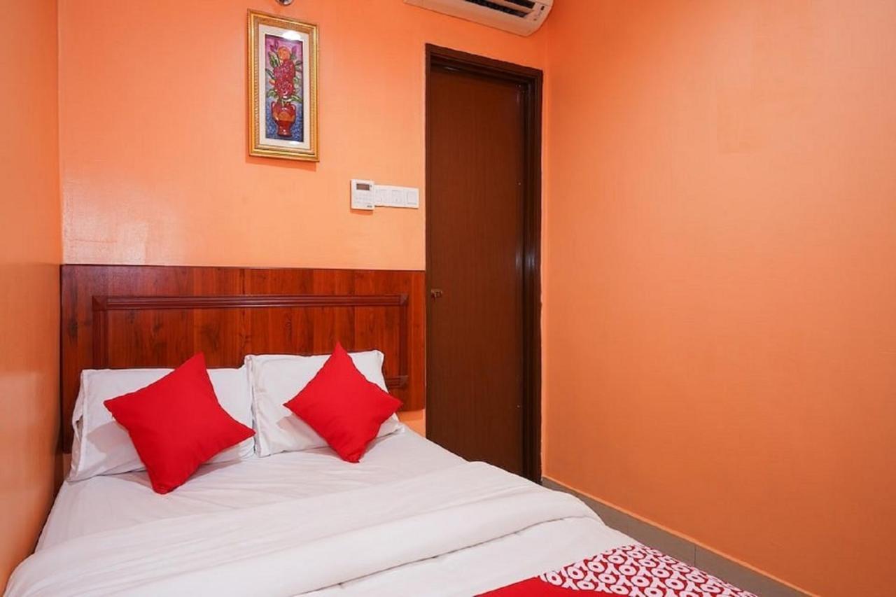 איפוה Bercam Times Inn Hotel מראה חיצוני תמונה
