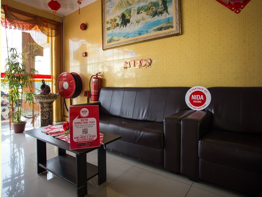 איפוה Bercam Times Inn Hotel מראה חיצוני תמונה