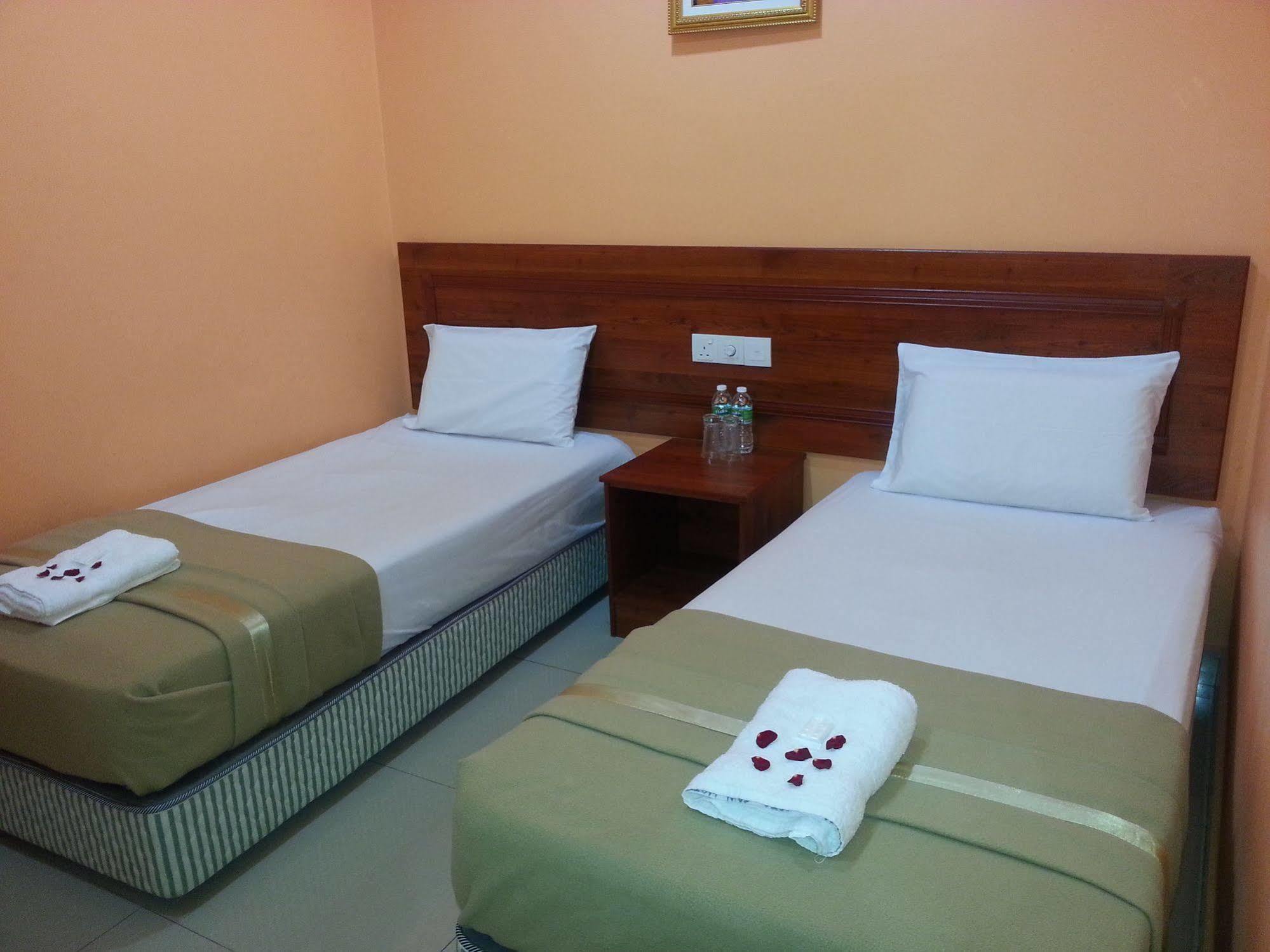 איפוה Bercam Times Inn Hotel מראה חיצוני תמונה