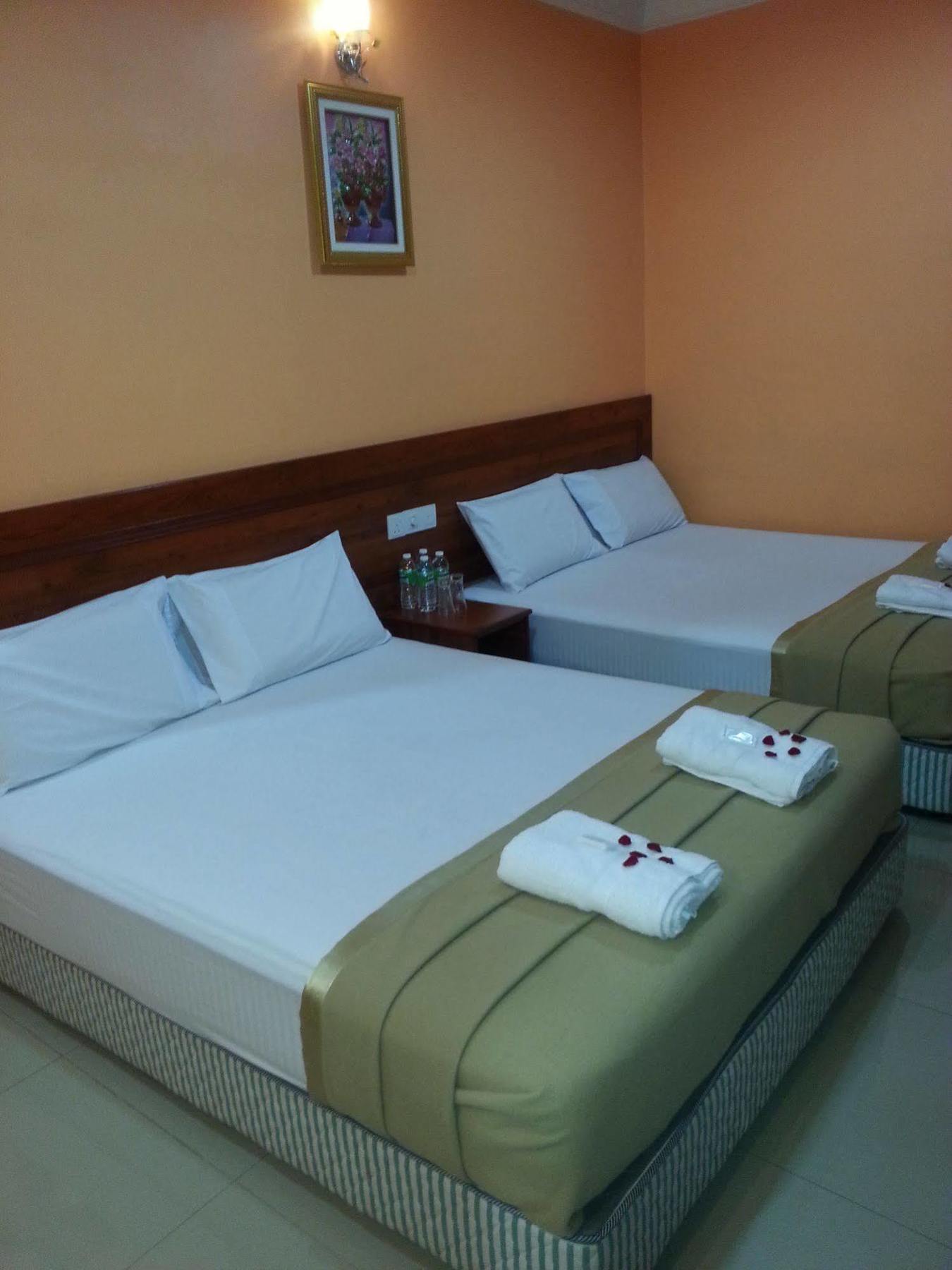 איפוה Bercam Times Inn Hotel מראה חיצוני תמונה