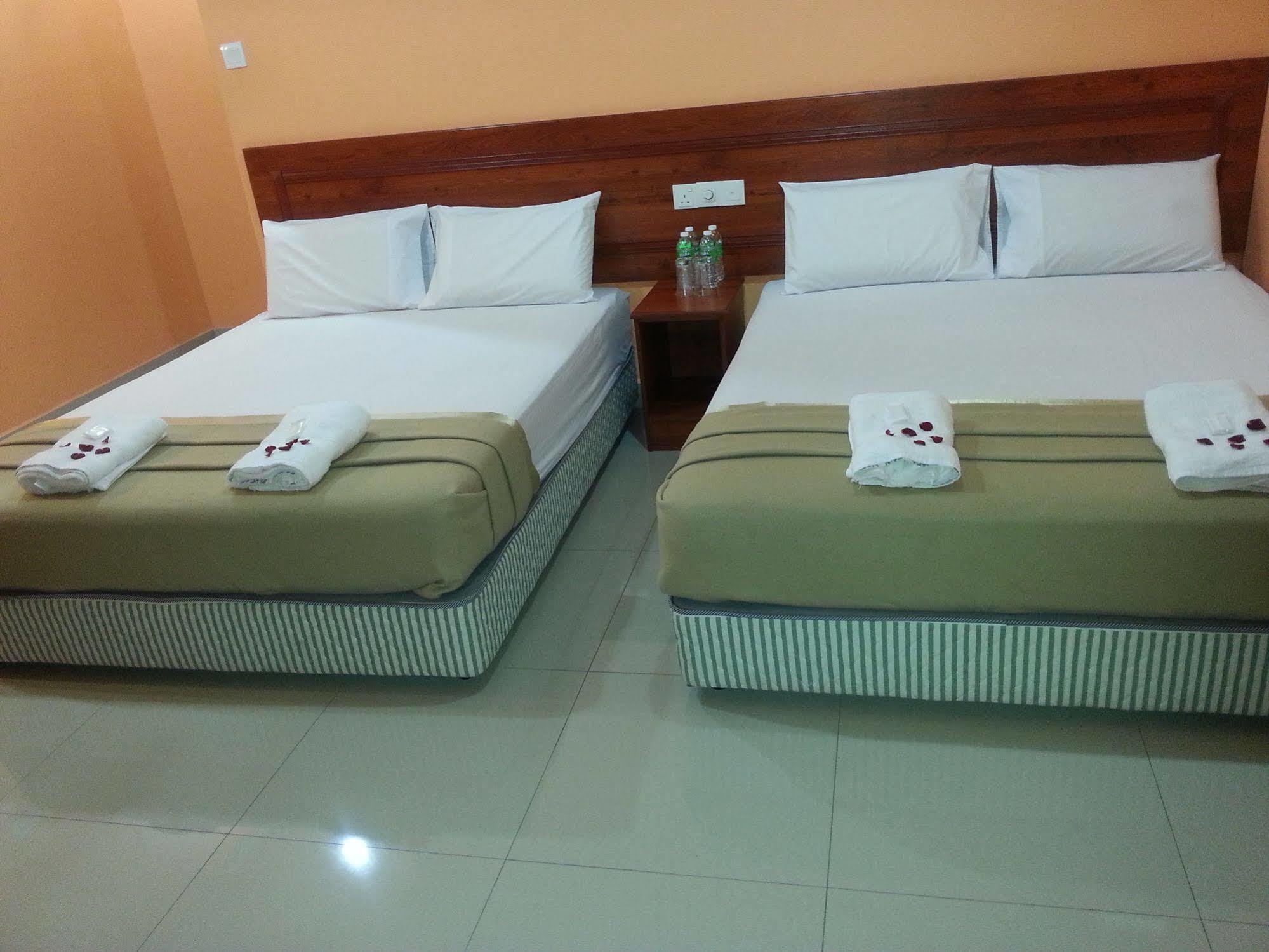 איפוה Bercam Times Inn Hotel מראה חיצוני תמונה